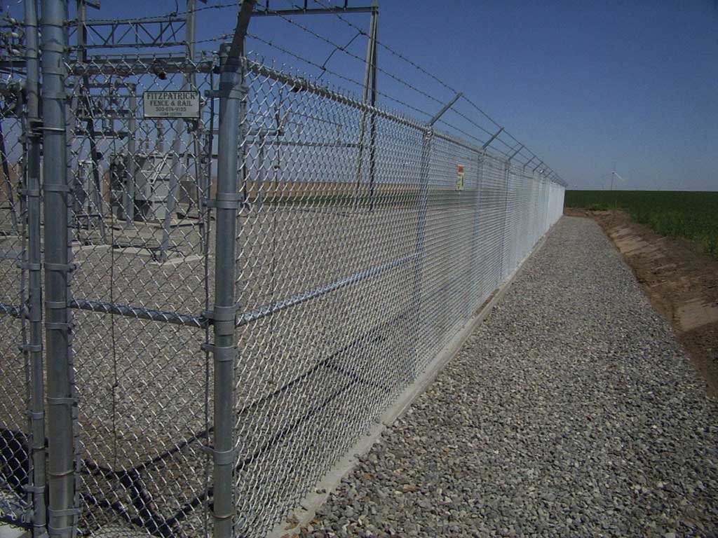 COMMERCIAL CHAIN LINK – Fitzpatrick Fence And Rail